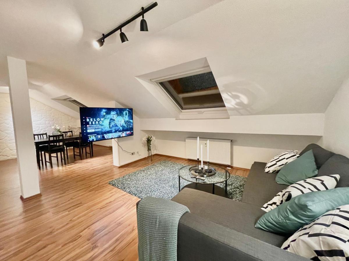 By Junik Apartment Krefeld