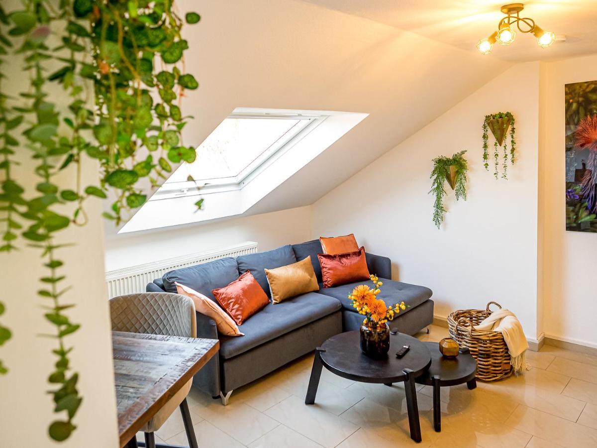 Apartment By Junik *
