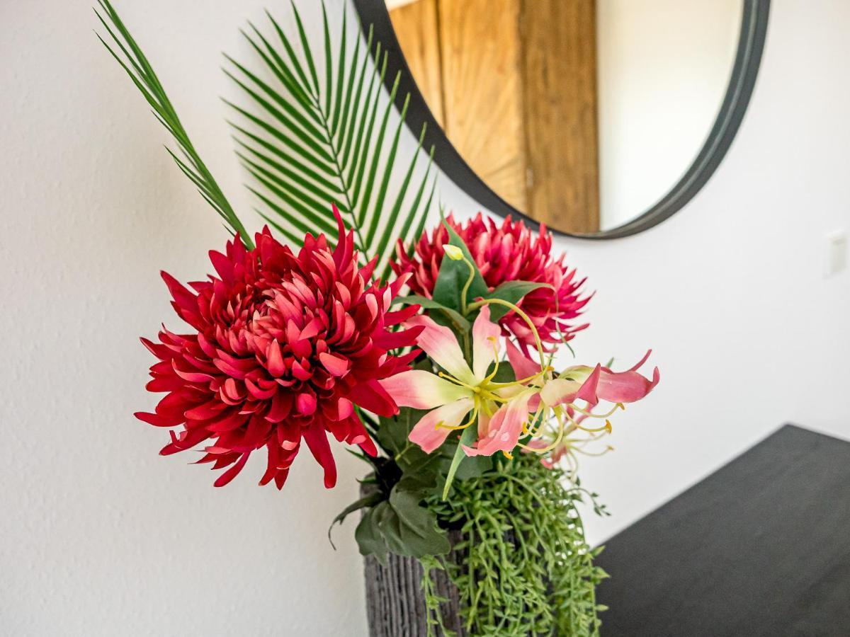 By Junik Apartment Krefeld