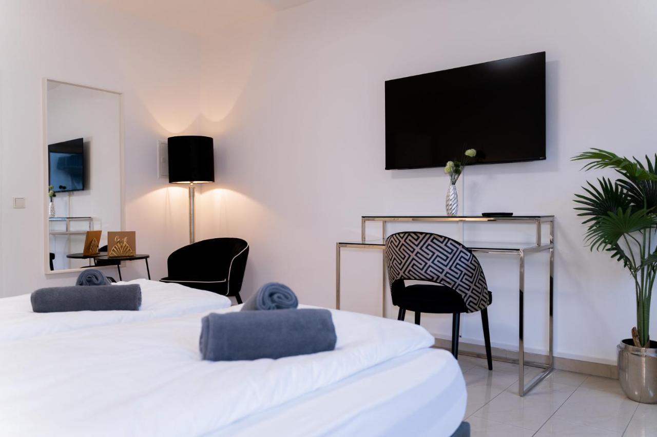 Apartment By Junik Krefeld