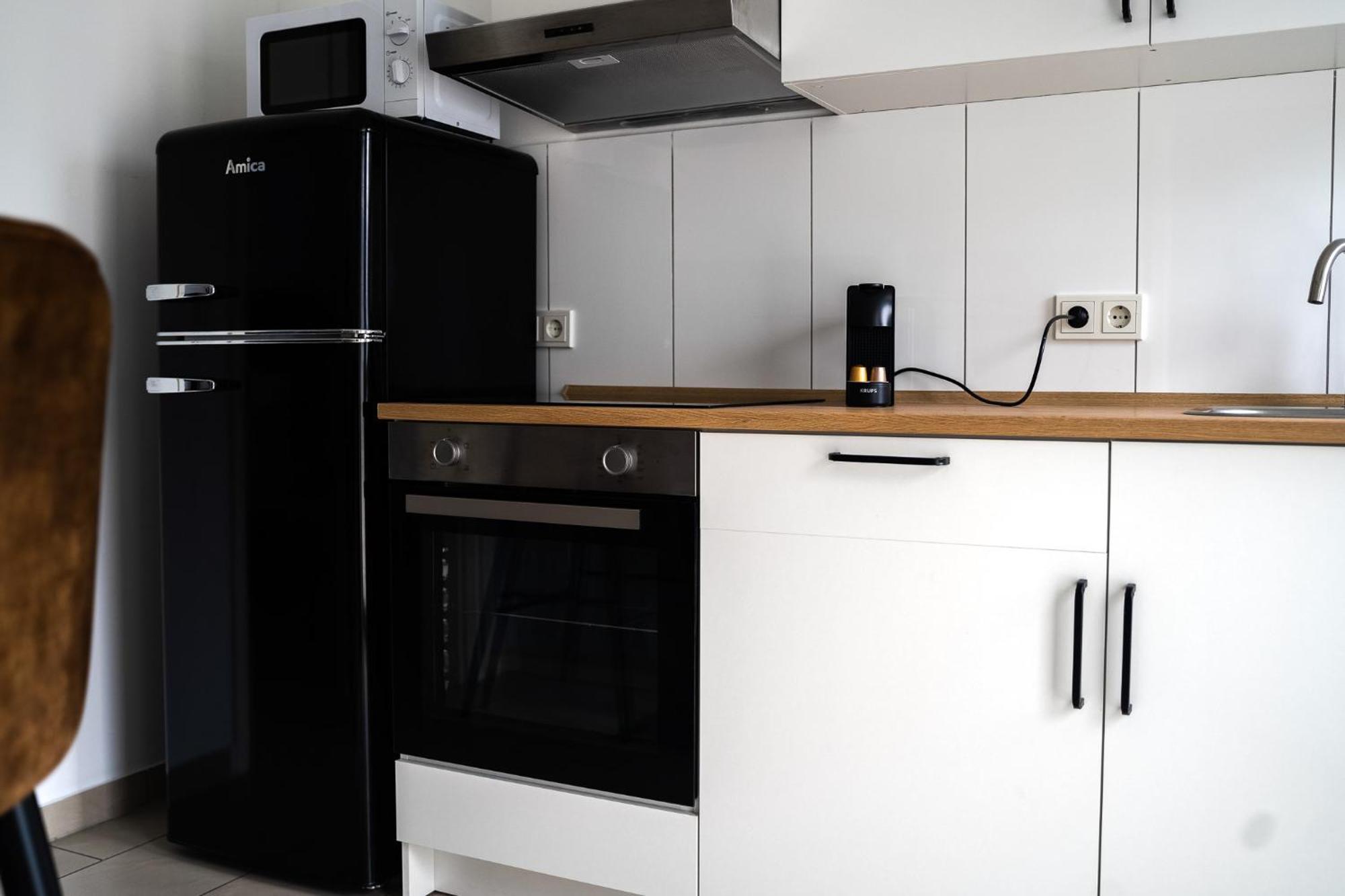 Apartment By Junik *